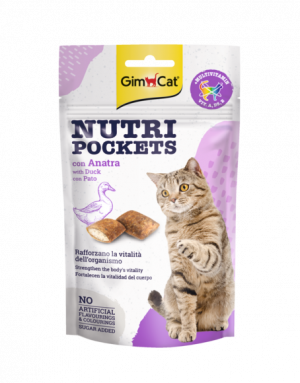 GimCat Nutri Pockets – Хрупкави джобчета с патица + витамини, 60 г