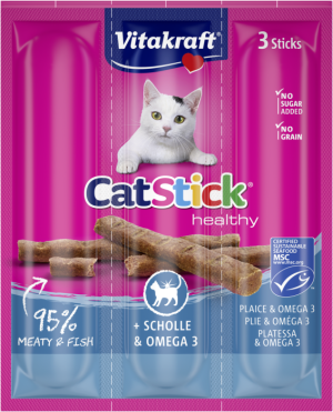 Лакомства за котки - Vitakraft Cat Stick Mini - Саламена пръчица с камбала и Омега 3 3бр